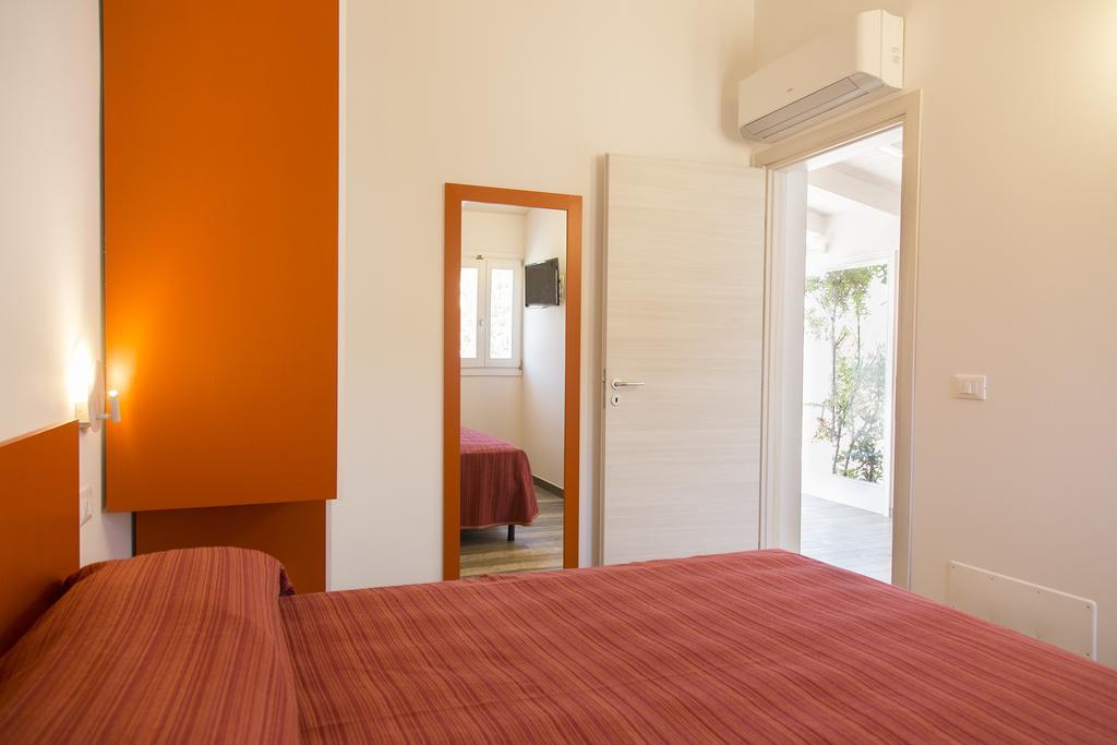 Marinella Beach Apartment Капо-Ватикано Екстер'єр фото